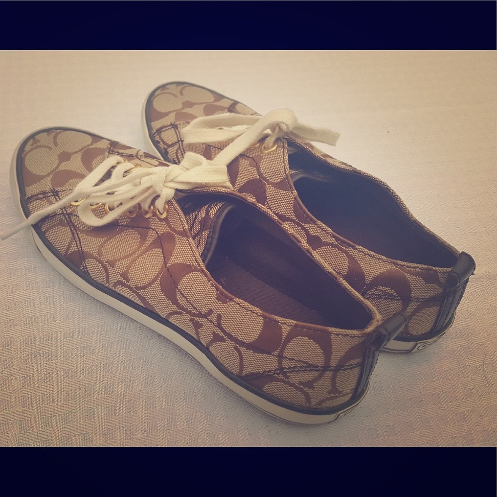 Coach shoes size 6 1/2
